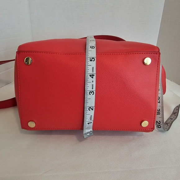 NWT On 34th Red Hattie Medium Shoulder Bag Versatile Everyday Tote - Picture 14 of 16